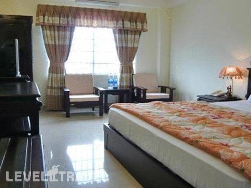 Отель Khanh Duy Hotel, Нячанг