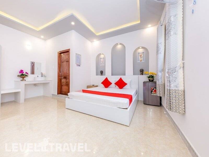 Отель Oyo 598 Peony Hotel, Камрань